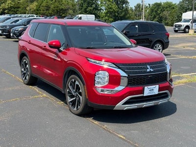 Photo of a 2024 Mitsubishi Outlander SE 4DR SUV for sale