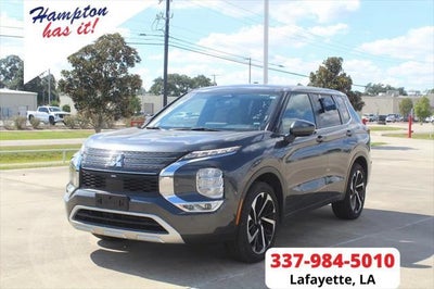 Photo of a 2024 Mitsubishi Outlander SE 4DR SUV for sale