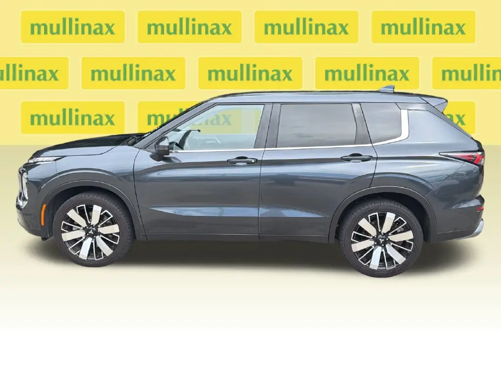2025 Mitsubishi Outlander - $22,200