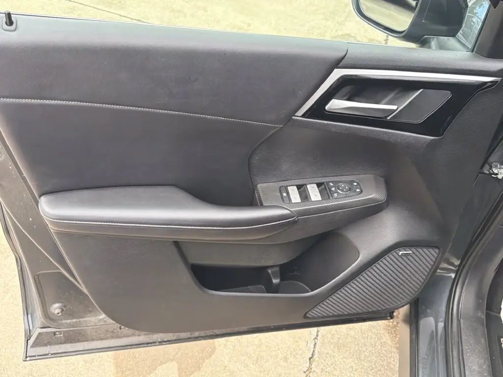 2025 Mitsubishi Outlander - $22,200