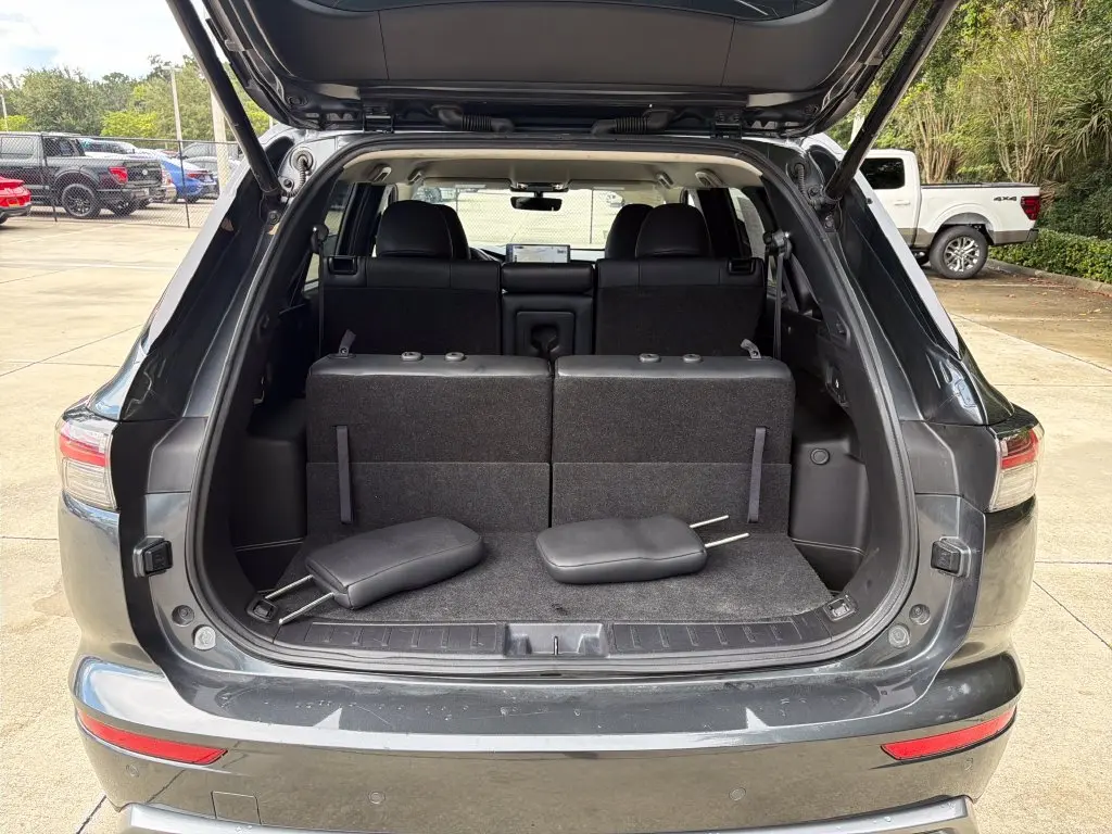 2025 Mitsubishi Outlander - $22,200