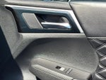 2022 Outlander Thumbnail 38