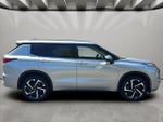 2022 Outlander Thumbnail 6