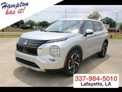 Photo of a 2024 Mitsubishi Outlander SE 4DR SUV for sale
