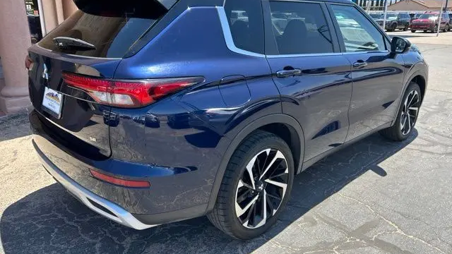 2024 Mitsubishi Outlander SE