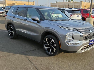 Photo of a 2024 Mitsubishi Outlander SE 4DR SUV for sale