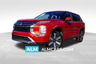2025 Mitsubishi Outlander with Red Diamond Exterior