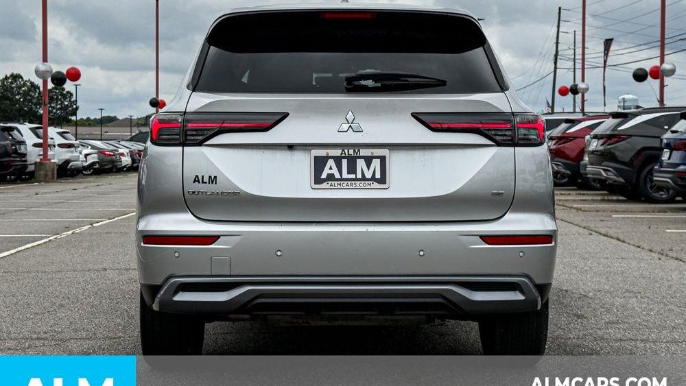 2025 Mitsubishi Outlander SE