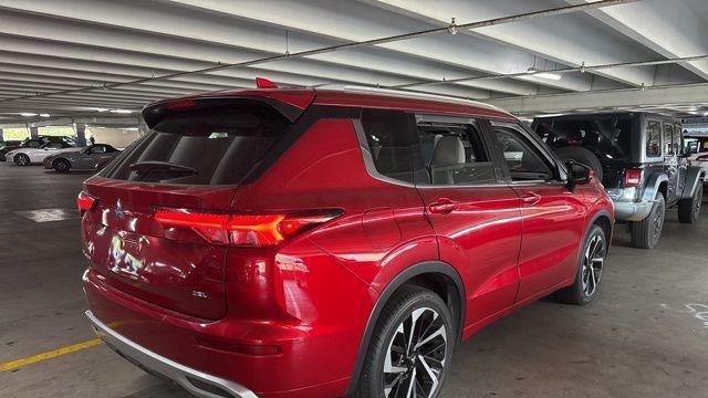 2023 Mitsubishi Outlander SE