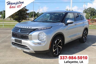 Photo of a 2024 Mitsubishi Outlander SE 4DR SUV for sale