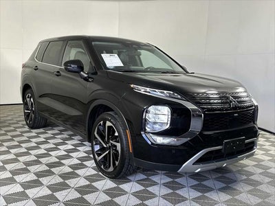 Photo of a 2024 Mitsubishi Outlander SE 4DR SUV for sale