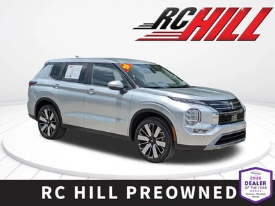 Photo of a 2025 Mitsubishi Outlander SE 4DR SUV for sale