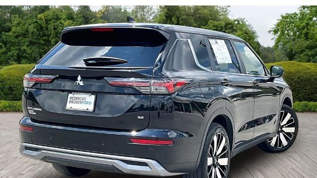 2025 Mitsubishi Outlander SE
