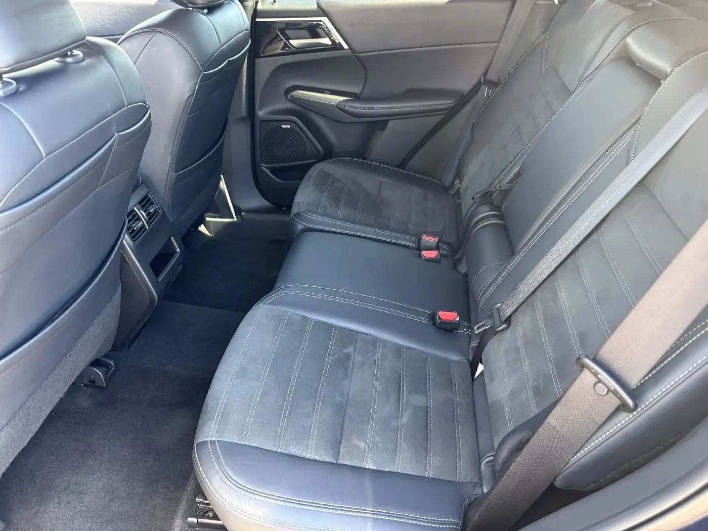2025 Mitsubishi Outlander