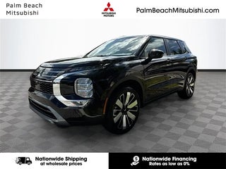 2025 Mitsubishi Outlander with Labrador Black Pearl Exterior