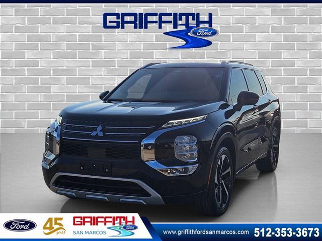 2023 Mitsubishi Outlander - $26,000