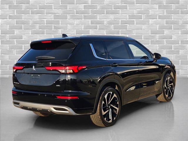 2023 Mitsubishi Outlander - $26,000
