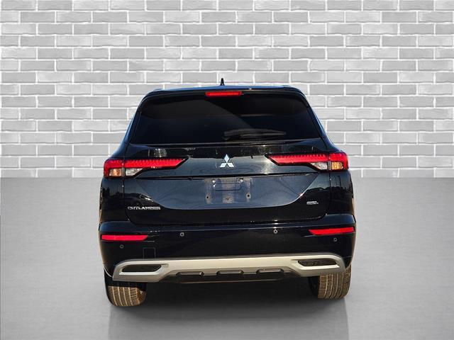 2023 Mitsubishi Outlander - $26,000