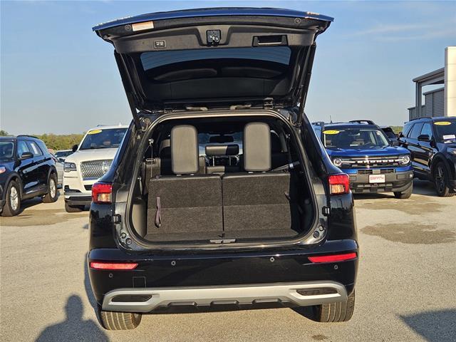 2023 Mitsubishi Outlander - $26,000