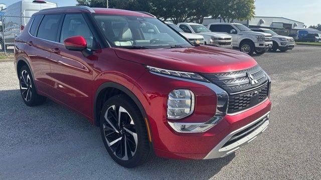 2023 Mitsubishi Outlander SE