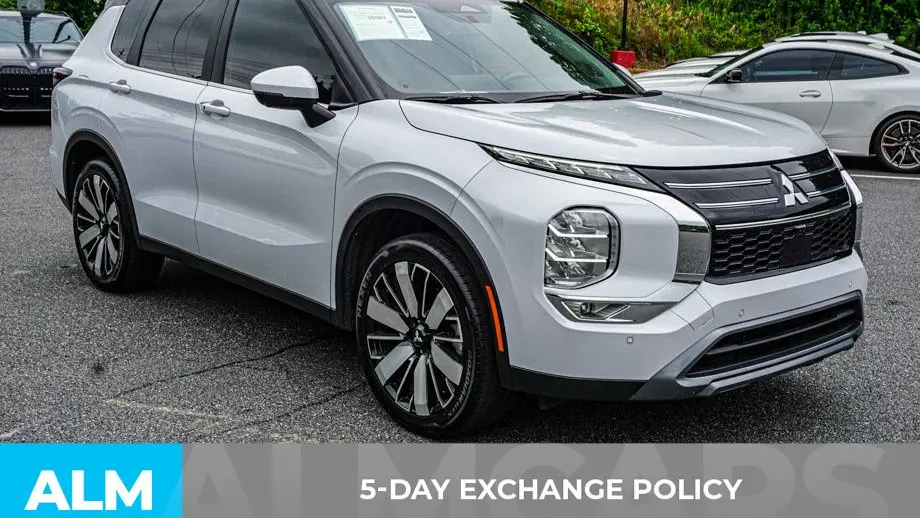 2025 Mitsubishi Outlander SE