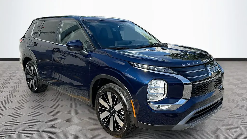 2026 Mitsubishi Outlander SE