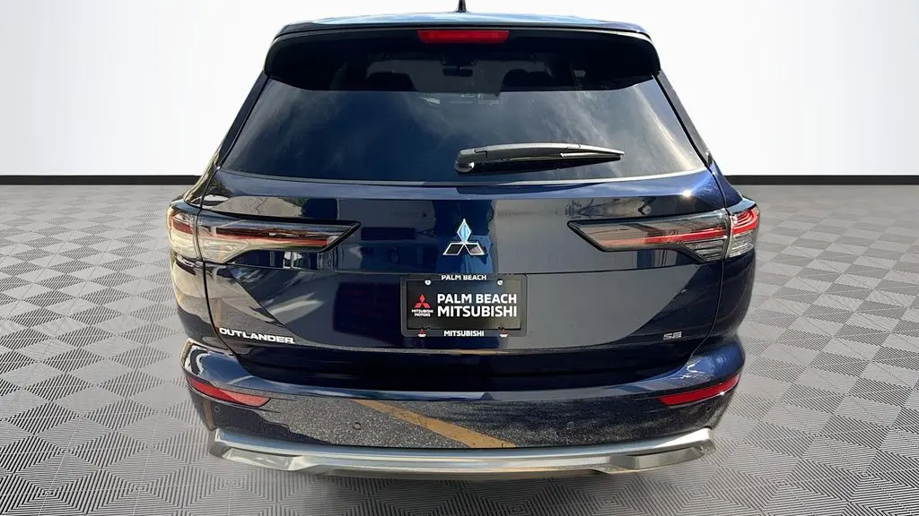 2026 Mitsubishi Outlander SE