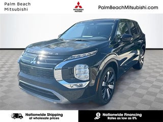 2026 Mitsubishi Outlander with Labrador Black Pearl Exterior