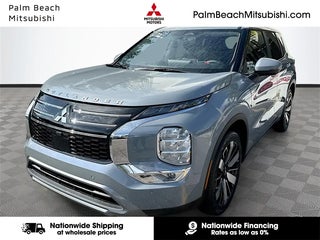 2026 Mitsubishi Outlander with Moonstone Gray Metallic Exterior