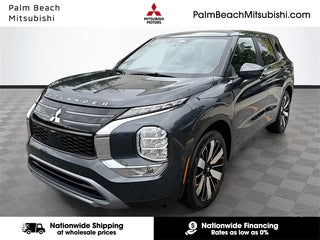 2026 Mitsubishi Outlander with Graphite Gray Exterior