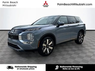 2026 Mitsubishi Outlander with Moonstone Gray Metallic Exterior