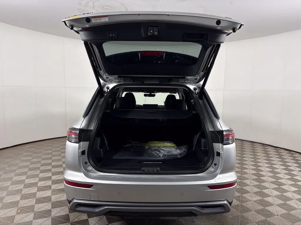 2026 Mitsubishi Outlander - $31,000