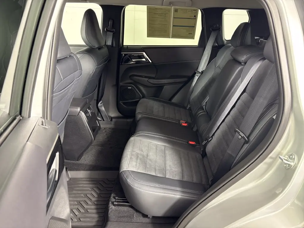 2026 Mitsubishi Outlander - $31,000