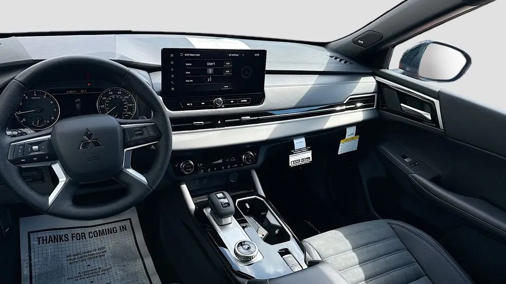 2026 Mitsubishi Outlander LE
