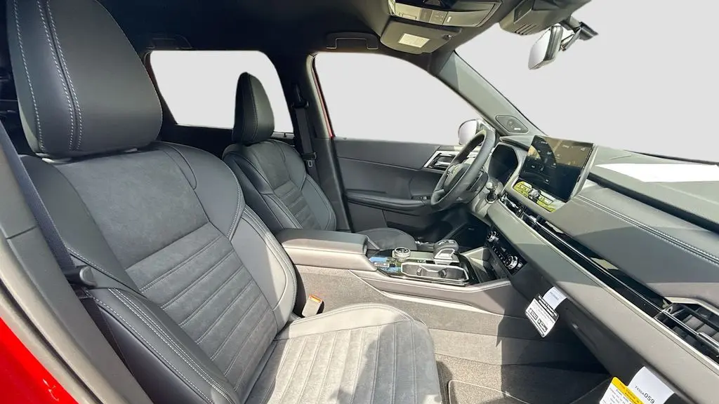 2026 Mitsubishi Outlander LE