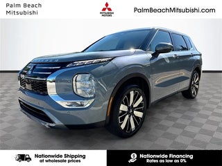 2026 Mitsubishi Outlander with Moonstone Gray Metallic Exterior