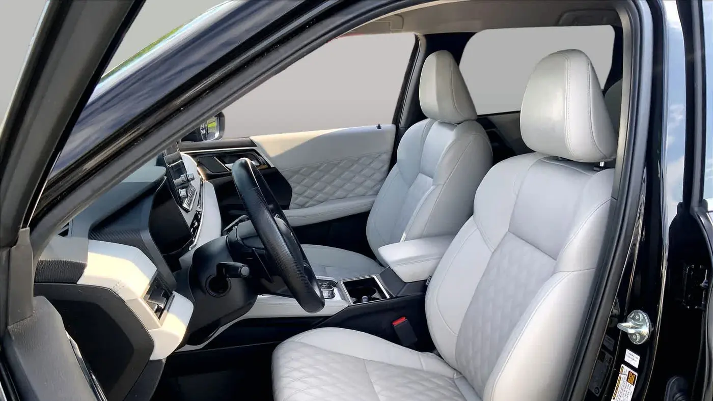 2024 Mitsubishi Outlander SEL