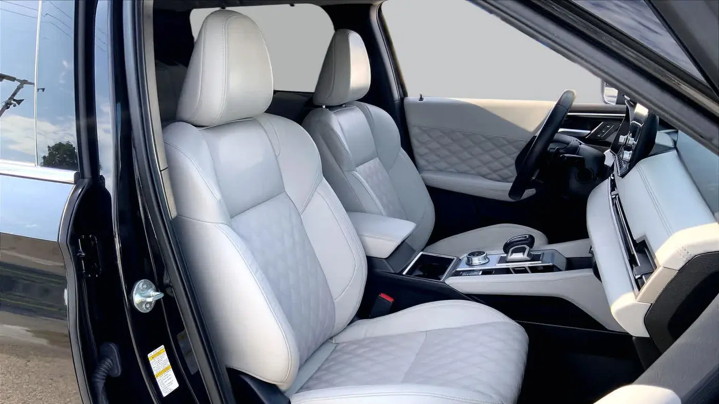 2024 Mitsubishi Outlander SEL