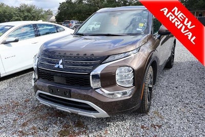 Photo of a 2024 Mitsubishi Outlander SEL 4DR SUV for sale