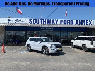 Photo of a 2025 Mitsubishi Outlander SEL 4DR SUV for sale