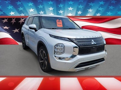 Photo of a 2024 Mitsubishi Outlander SEL 4DR SUV for sale