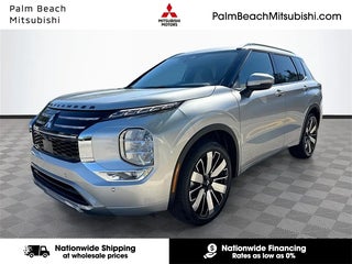 2026 Mitsubishi Outlander with Alloy Silver Metallic Exterior