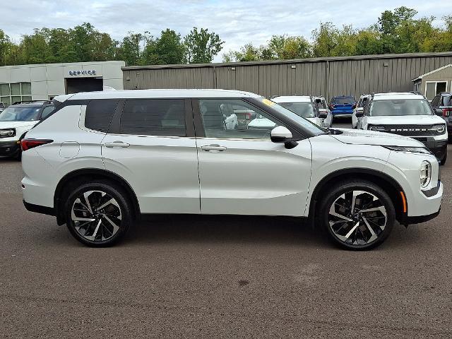 2022 Mitsubishi Outlander - $17,828