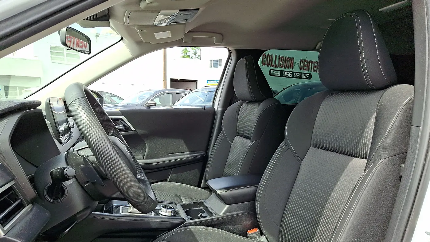 2022 Mitsubishi Outlander ES