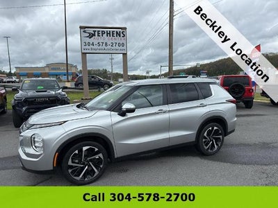 Photo of a 2022 Mitsubishi Outlander AWD ES 4DR SUV for sale