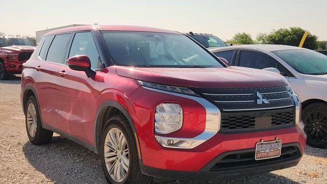Preowned 2022 Mitsubishi Outlander ES for Sale