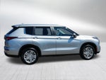 2022 Outlander Thumbnail 8