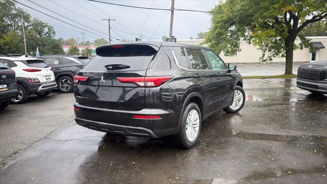 2022 Mitsubishi Outlander - $15,499