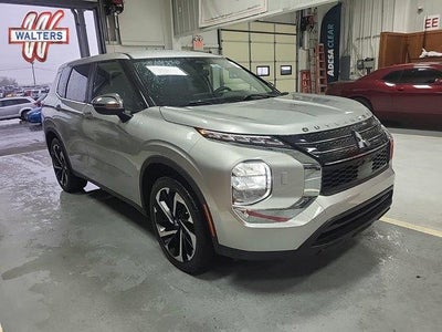 Photo of a 2022 Mitsubishi Outlander AWD ES 4DR SUV for sale
