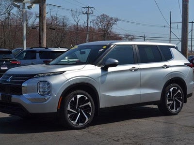 Photo of a 2022 Mitsubishi Outlander AWD ES 4DR SUV for sale